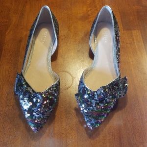 Cecelia NY Pointed Toe Embellished Knotted Flatd